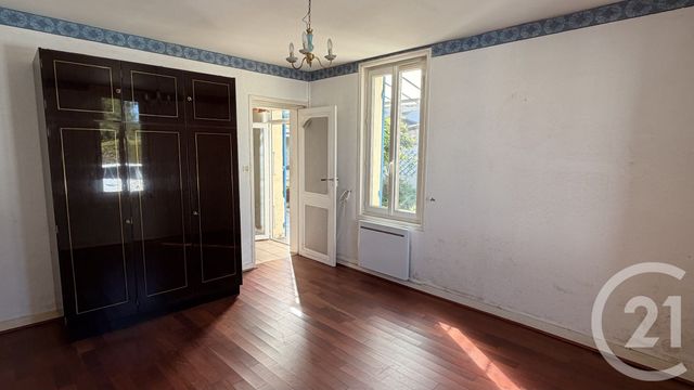 Maison &agrave; vendre - 2 pi&egrave;ces - 52,63 m2 - Saintes - 17 - POITOU-CHARENTES