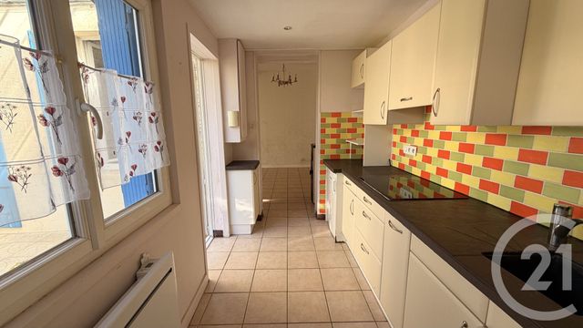 Maison &agrave; vendre - 2 pi&egrave;ces - 52,63 m2 - Saintes - 17 - POITOU-CHARENTES