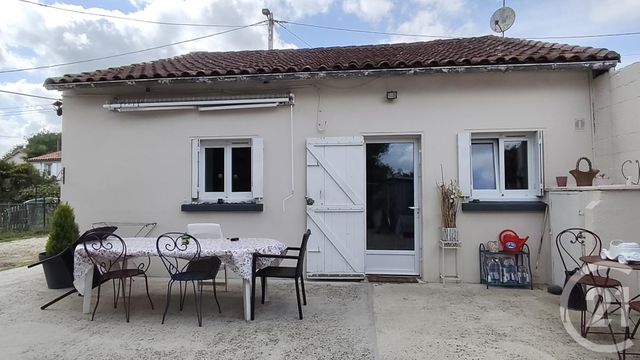 Maison &agrave; vendre - 4 pi&egrave;ces - 56 m2 - Saintes - 17 - POITOU-CHARENTES