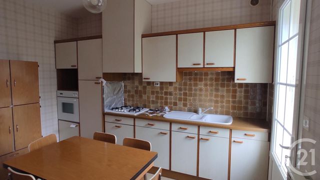 Maison &agrave; vendre - 8 pi&egrave;ces - 126 m2 - Saintes - 17 - POITOU-CHARENTES