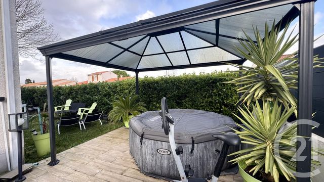 Maison &agrave; vendre - 4 pi&egrave;ces - 79 m2 - Saintes - 17 - POITOU-CHARENTES