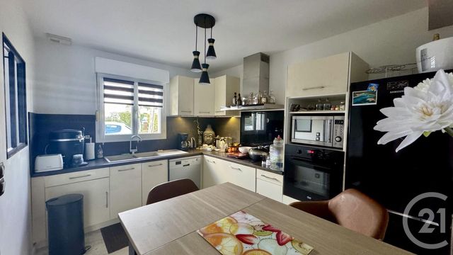 Maison &agrave; vendre - 4 pi&egrave;ces - 79 m2 - Saintes - 17 - POITOU-CHARENTES