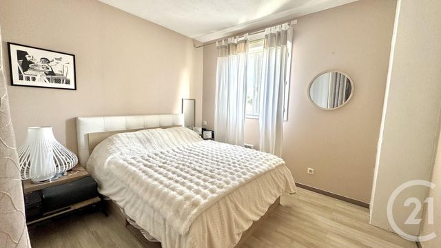 Maison &agrave; vendre - 4 pi&egrave;ces - 79 m2 - Saintes - 17 - POITOU-CHARENTES