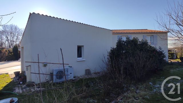 Maison &agrave; vendre - 6 pi&egrave;ces - 126 m2 - La Chapelle Des Pots - 17 - POITOU-CHARENTES