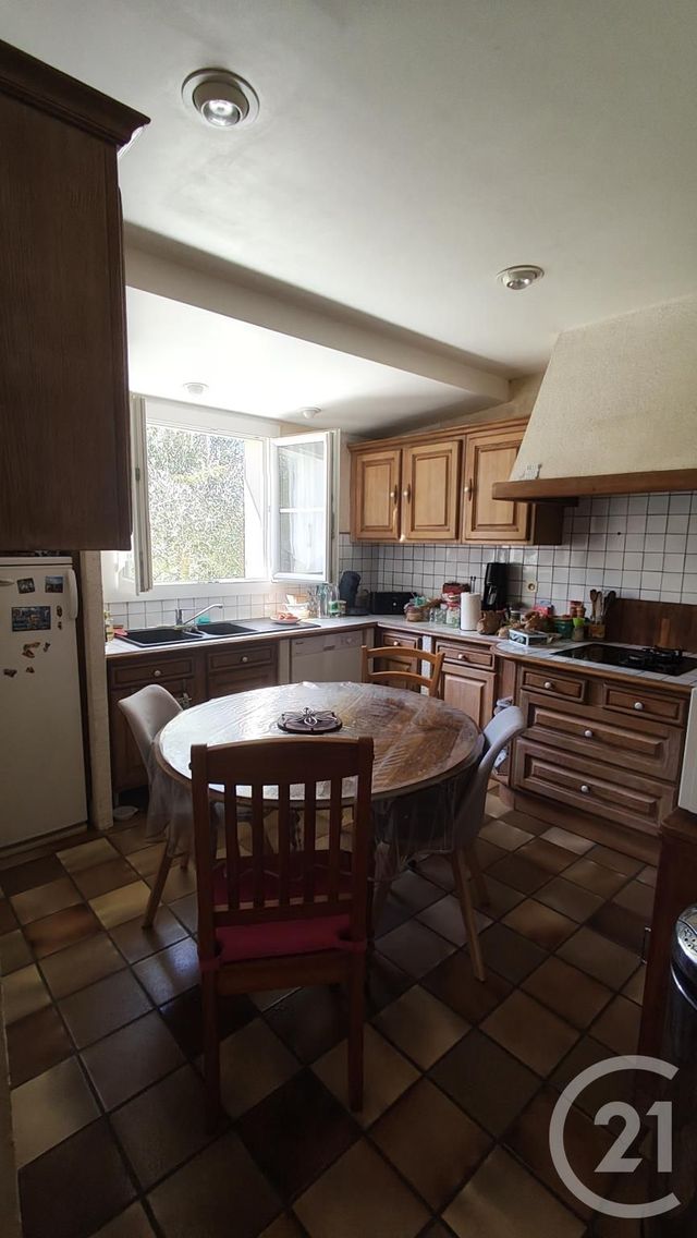 Maison &agrave; vendre - 6 pi&egrave;ces - 126 m2 - La Chapelle Des Pots - 17 - POITOU-CHARENTES