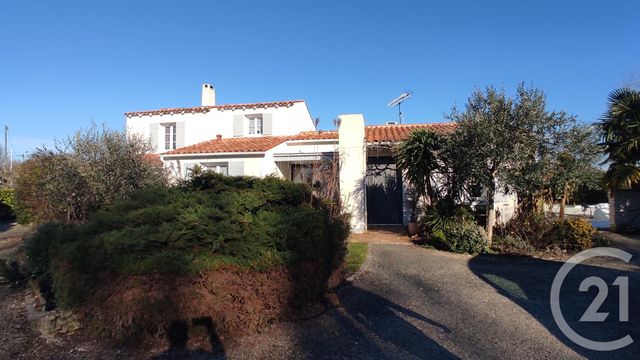Maison &agrave; vendre - 6 pi&egrave;ces - 126 m2 - La Chapelle Des Pots - 17 - POITOU-CHARENTES