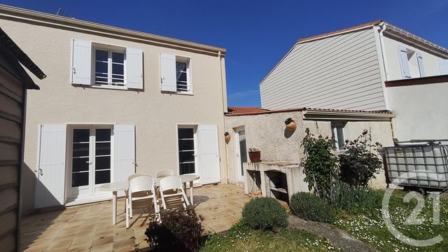 Maison &agrave; vendre - 6 pi&egrave;ces - 86,90 m2 - Saintes - 17 - POITOU-CHARENTES