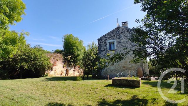 Maison &agrave; vendre - 5 pi&egrave;ces - 101 m2 - Le Douhet - 17 - POITOU-CHARENTES