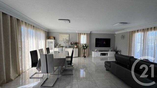 Maison &agrave; vendre - 5 pi&egrave;ces - 116,94 m2 - Saintes - 17 - POITOU-CHARENTES