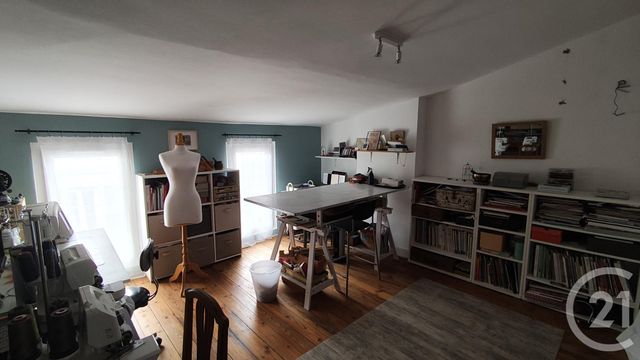 Maison à vendre - 6 pièces - 147,05 m2 - Saintes - 17 - POITOU-CHARENTES