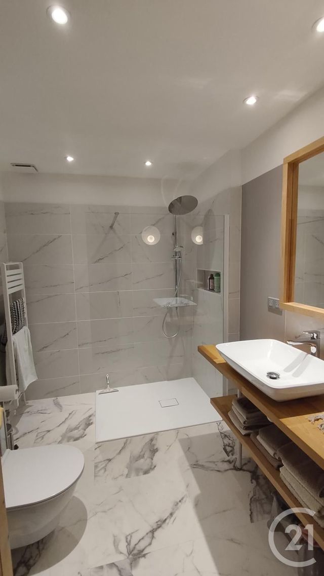 Maison à vendre - 6 pièces - 147,05 m2 - Saintes - 17 - POITOU-CHARENTES