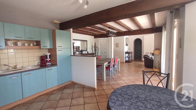 Maison à vendre - 5 pièces - 179 m2 - Saintes - 17 - POITOU-CHARENTES