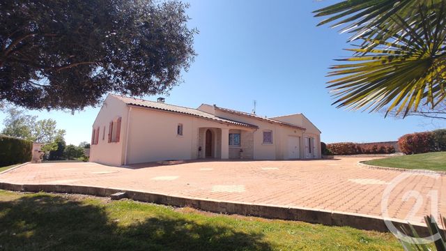 Maison à vendre - 5 pièces - 179 m2 - Saintes - 17 - POITOU-CHARENTES