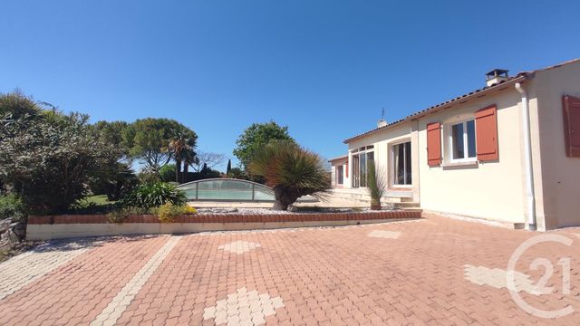 Maison à vendre - 5 pièces - 179 m2 - Saintes - 17 - POITOU-CHARENTES