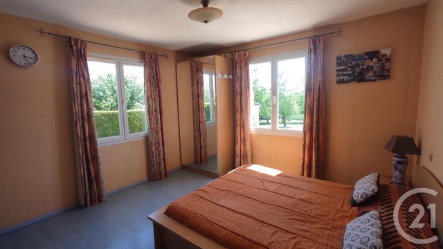 Maison à vendre - 5 pièces - 179 m2 - Saintes - 17 - POITOU-CHARENTES