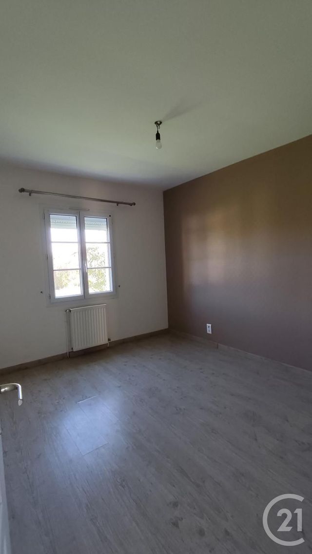 Maison &agrave; vendre - 4 pi&egrave;ces - 91,76 m2 - Bussac Sur Charente - 17 - POITOU-CHARENTES