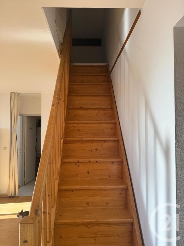 Appartement T2 à vendre - 2 pièces - 52,80 m2 - Saintes - 17 - POITOU-CHARENTES