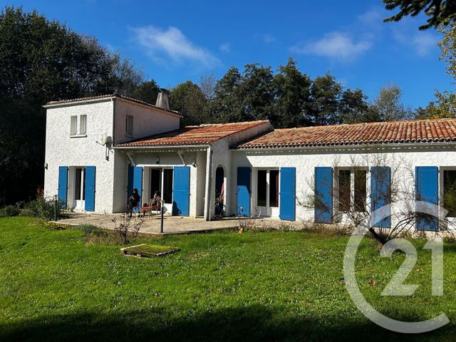Maison &agrave; vendre - 6 pi&egrave;ces - 144 m2 - Cravans - 17 - POITOU-CHARENTES