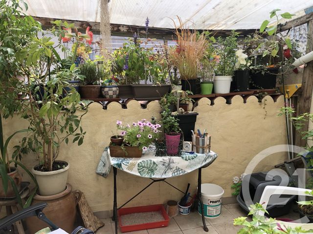 Appartement &agrave; vendre - 6 pi&egrave;ces - 102,94 m2 - Saintes - 17 - POITOU-CHARENTES