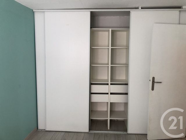 Appartement &agrave; vendre - 6 pi&egrave;ces - 102,94 m2 - Saintes - 17 - POITOU-CHARENTES