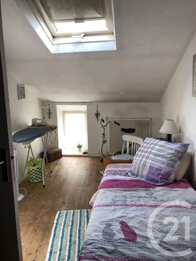 Appartement &agrave; vendre - 6 pi&egrave;ces - 102,94 m2 - Saintes - 17 - POITOU-CHARENTES