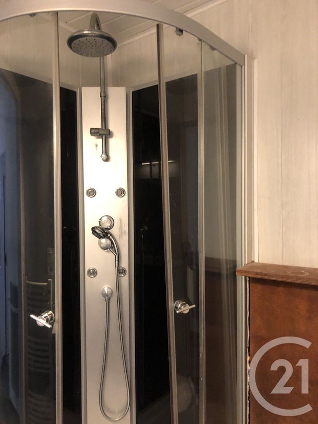 Appartement &agrave; vendre - 6 pi&egrave;ces - 102,94 m2 - Saintes - 17 - POITOU-CHARENTES