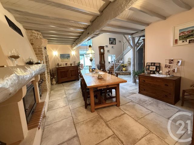 Maison à vendre - 7 pièces - 229,37 m2 - Grandjean - 17 - POITOU-CHARENTES