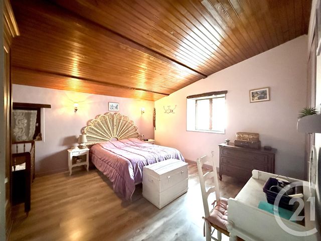 Maison à vendre - 7 pièces - 229,37 m2 - Grandjean - 17 - POITOU-CHARENTES