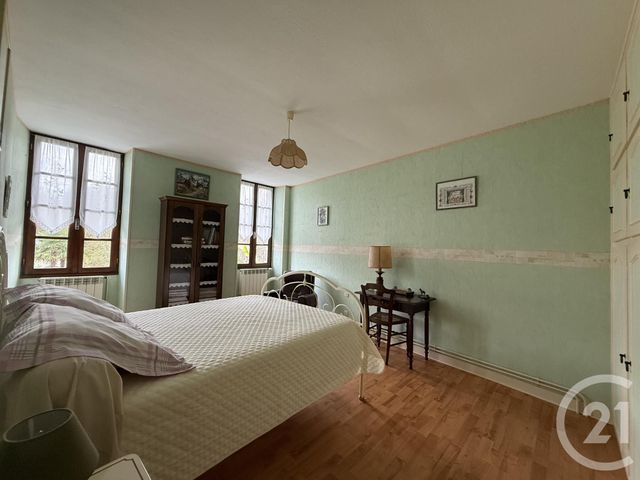 Maison à vendre - 7 pièces - 229,37 m2 - Grandjean - 17 - POITOU-CHARENTES