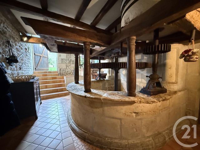 Maison à vendre - 7 pièces - 229,37 m2 - Grandjean - 17 - POITOU-CHARENTES