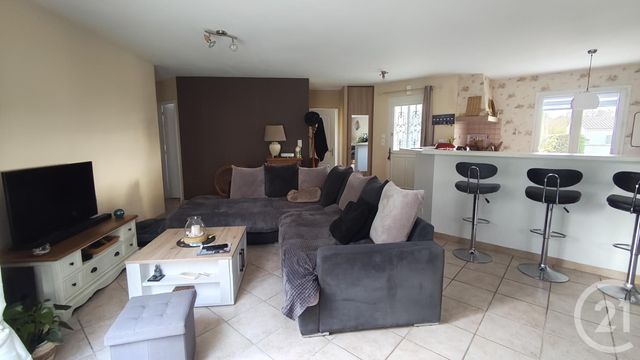 Maison à vendre - 4 pièces - 104,32 m2 - Varzay - 17 - POITOU-CHARENTES