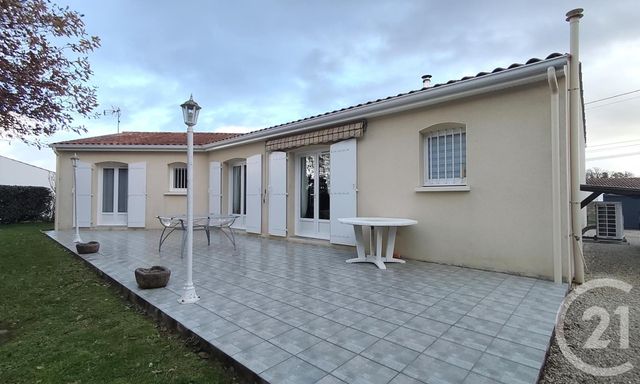 Maison à vendre - 4 pièces - 104,32 m2 - Varzay - 17 - POITOU-CHARENTES
