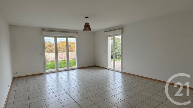 Maison &agrave; vendre - 3 pi&egrave;ces - 77,59 m2 - Fontcouverte - 17 - POITOU-CHARENTES