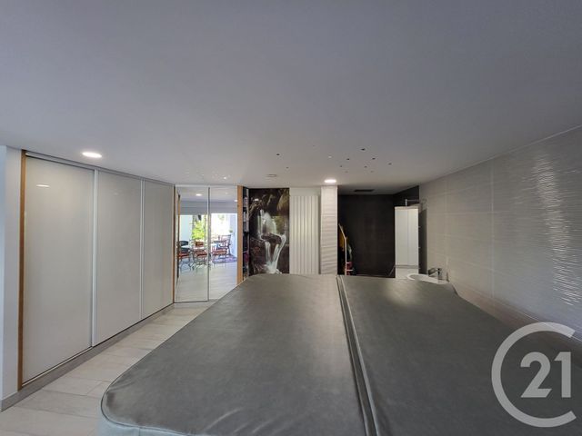 Maison &agrave; vendre - 5 pi&egrave;ces - 152 m2 - Saintes - 17 - POITOU-CHARENTES