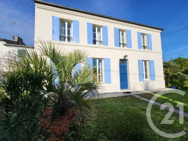 Maison &agrave; vendre - 5 pi&egrave;ces - 152 m2 - Saintes - 17 - POITOU-CHARENTES