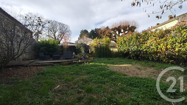 Maison à vendre - 5 pièces - 172,65 m2 - Varzay - 17 - POITOU-CHARENTES