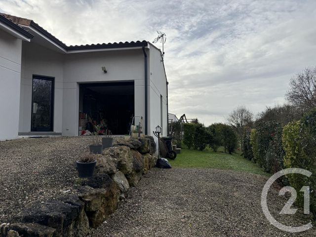 Maison &agrave; vendre - 4 pi&egrave;ces - 119,46 m2 - Saintes - 17 - POITOU-CHARENTES