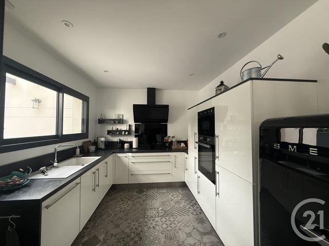 Maison &agrave; vendre - 4 pi&egrave;ces - 119,46 m2 - Saintes - 17 - POITOU-CHARENTES