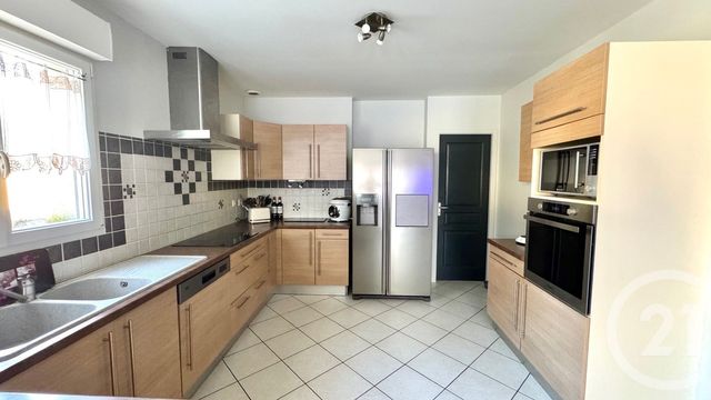 Maison &agrave; vendre - 7 pi&egrave;ces - 150,78 m2 - Chaniers - 17 - POITOU-CHARENTES