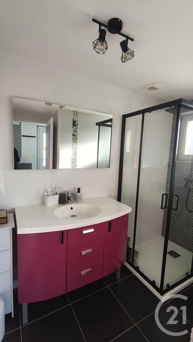 Maison &agrave; vendre - 3 pi&egrave;ces - 63,50 m2 - Saintes - 17 - POITOU-CHARENTES