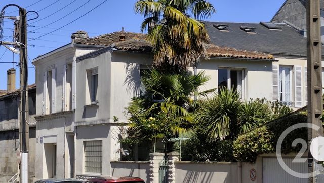 Maison &agrave; vendre - 5 pi&egrave;ces - 120 m2 - Saintes - 17 - POITOU-CHARENTES