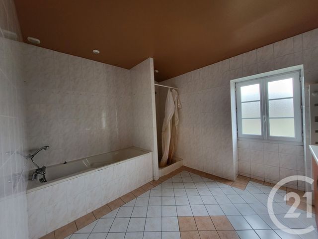 Maison &agrave; vendre - 5 pi&egrave;ces - 144 m2 - St Cesaire - 17 - POITOU-CHARENTES