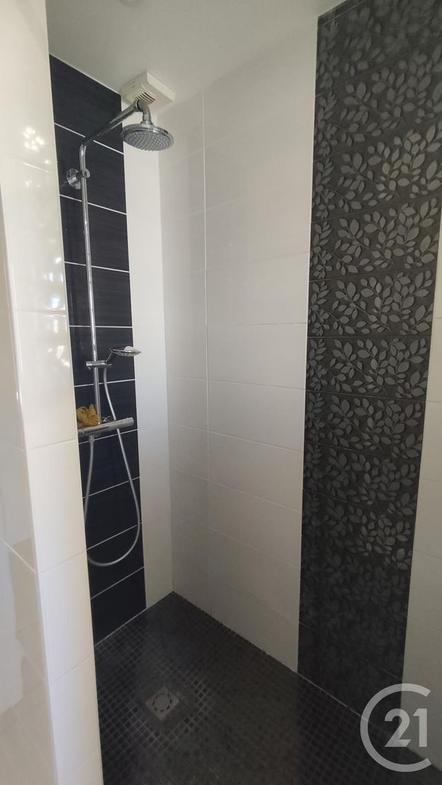 Maison &agrave; vendre - 5 pi&egrave;ces - 144 m2 - Saintes - 17 - POITOU-CHARENTES