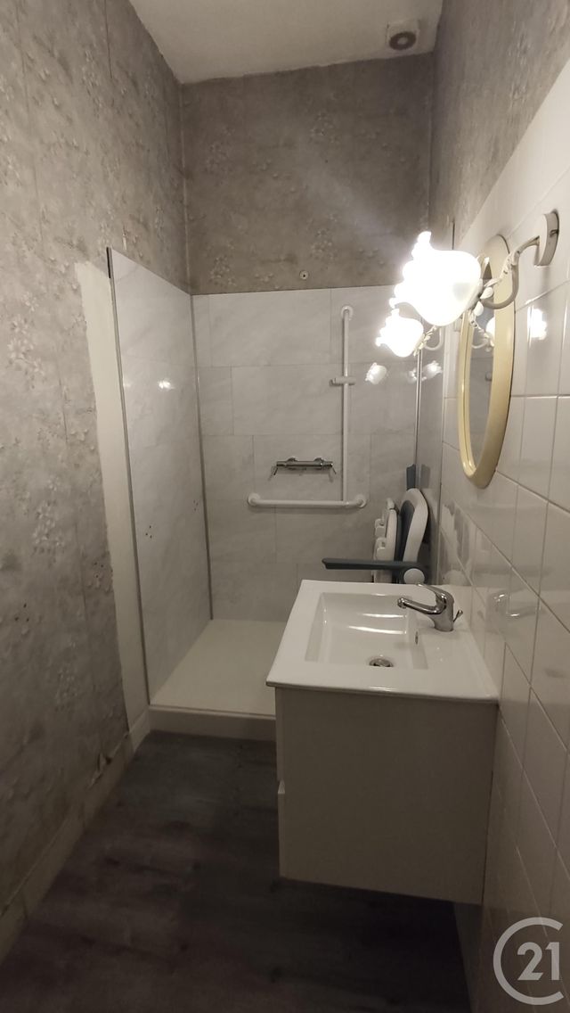 Maison &agrave; vendre - 5 pi&egrave;ces - 83 m2 - Saintes - 17 - POITOU-CHARENTES