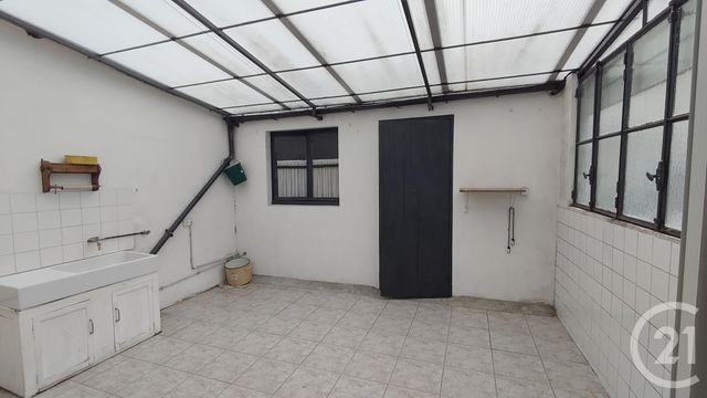 Maison &agrave; vendre - 5 pi&egrave;ces - 83 m2 - Saintes - 17 - POITOU-CHARENTES