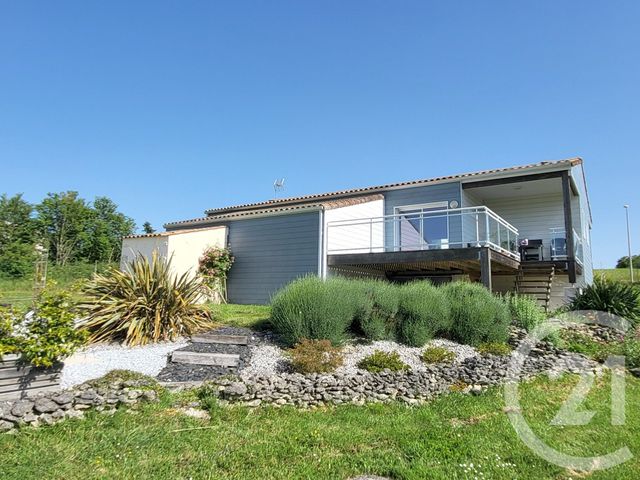 Maison &agrave; vendre - 6 pi&egrave;ces - 151 m2 - Bussac Sur Charente - 17 - POITOU-CHARENTES