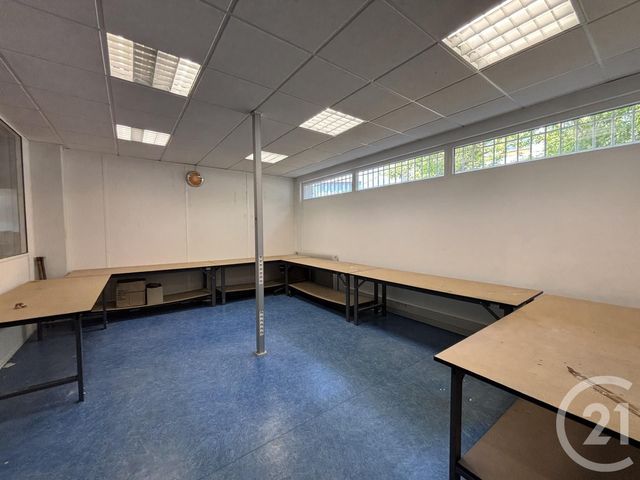 Bureaux à louer - 928.0 m2 - 93 - Seine-Saint-Denis