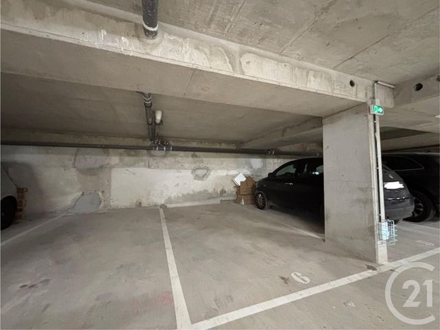Parking à louer - 12 m2 - Alfortville - 94 - ILE-DE-FRANCE