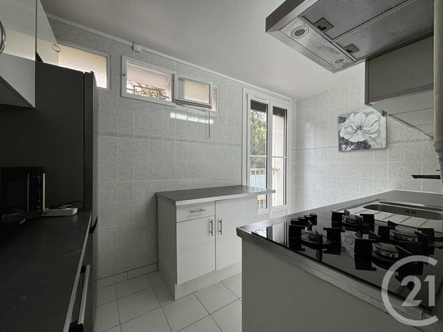 Appartement F4 &agrave; louer - 4 pi&egrave;ces - 65,30 m2 - Charenton Le Pont - 94 - ILE-DE-FRANCE