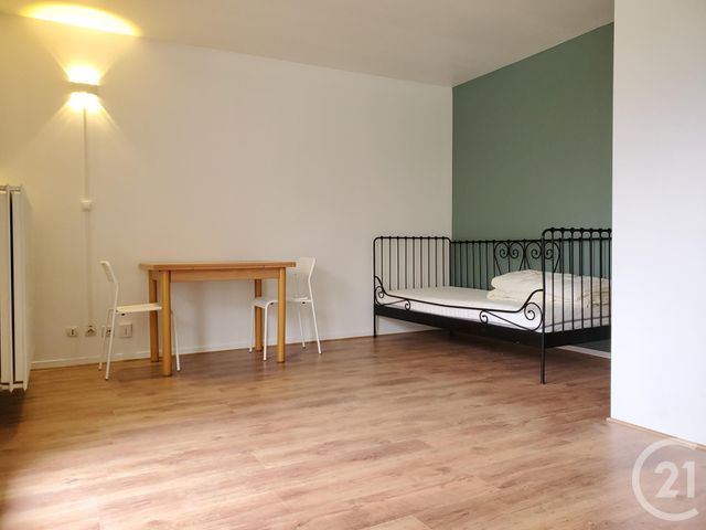 Appartement F1 &agrave; louer - 1 pi&egrave;ce - 28,50 m2 - Maisons Alfort - 94 - ILE-DE-FRANCE